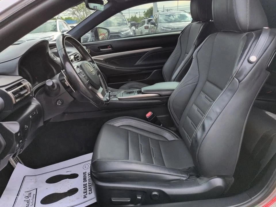 2020 Lexus RC - Image 8 of 20