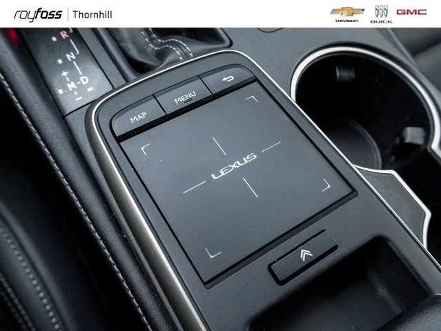 2020 Lexus RC - Image 17 of 20