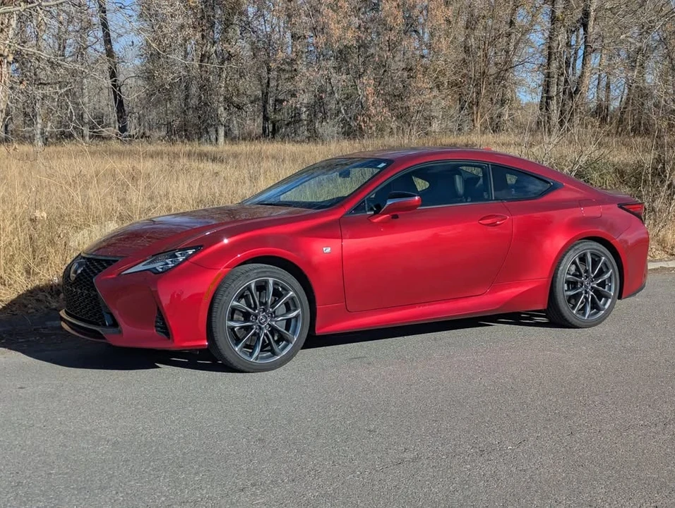 2020 Lexus RC - Image 4 of 8
