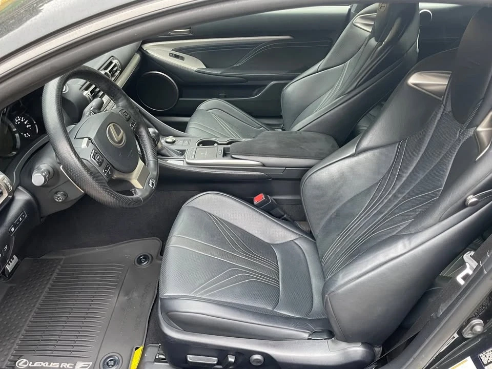 2020 Lexus RC F - Image 9 of 18