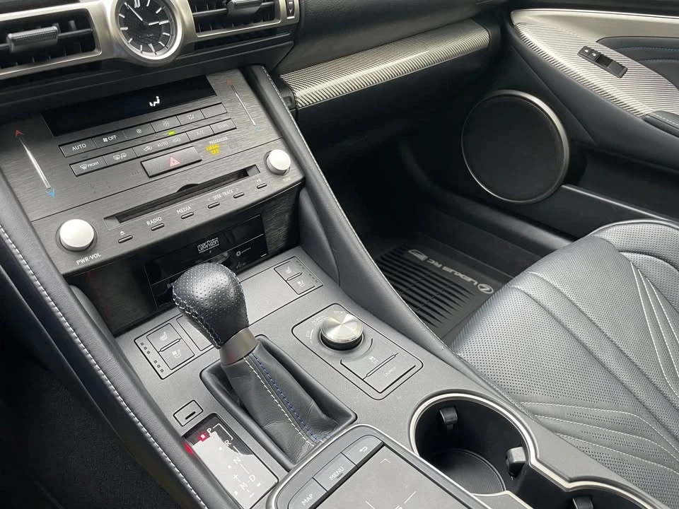 2020 Lexus RC F - Image 15 of 18