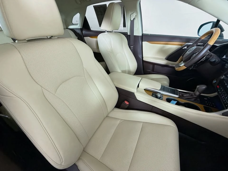 2020 Lexus RX 4th Gen - Image 10 of 19