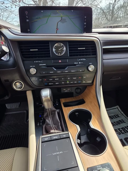 2020 Lexus RX 4th Gen - Image 9 of 17