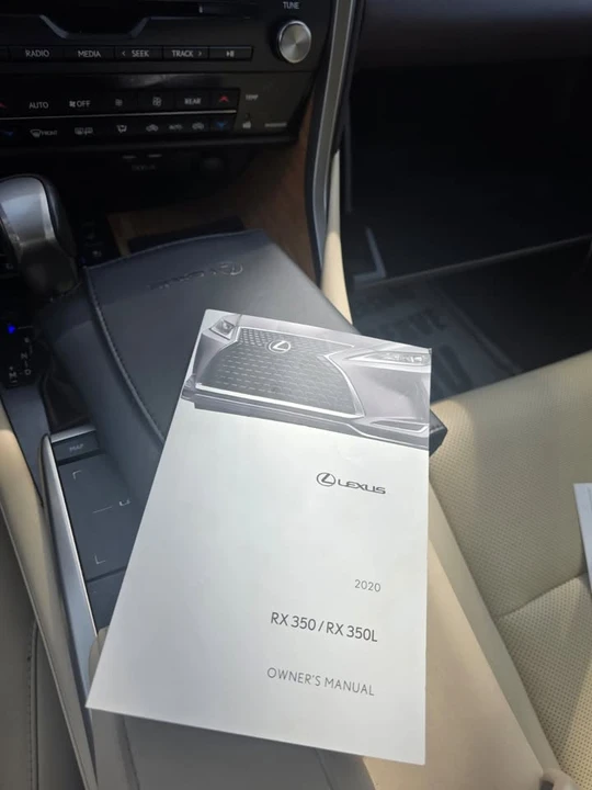 2020 Lexus RX 4th Gen - Image 15 of 17