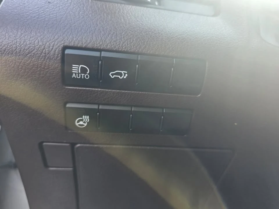 2020 Lexus RX 4th Gen - Image 13 of 17