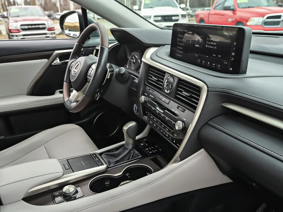 2020 Lexus RX 4th Gen - Image 16 of 20