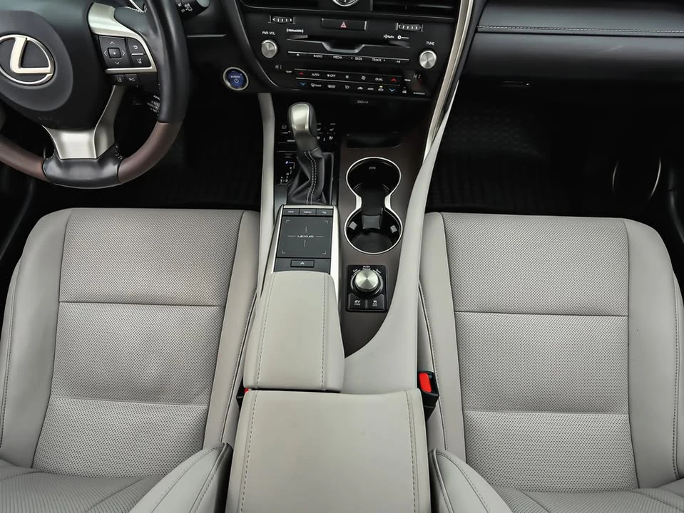 2020 Lexus RX 4th Gen - Image 18 of 20