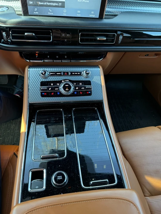 2020 Lincoln Aviator 2nd Gen - Image 11 of 21