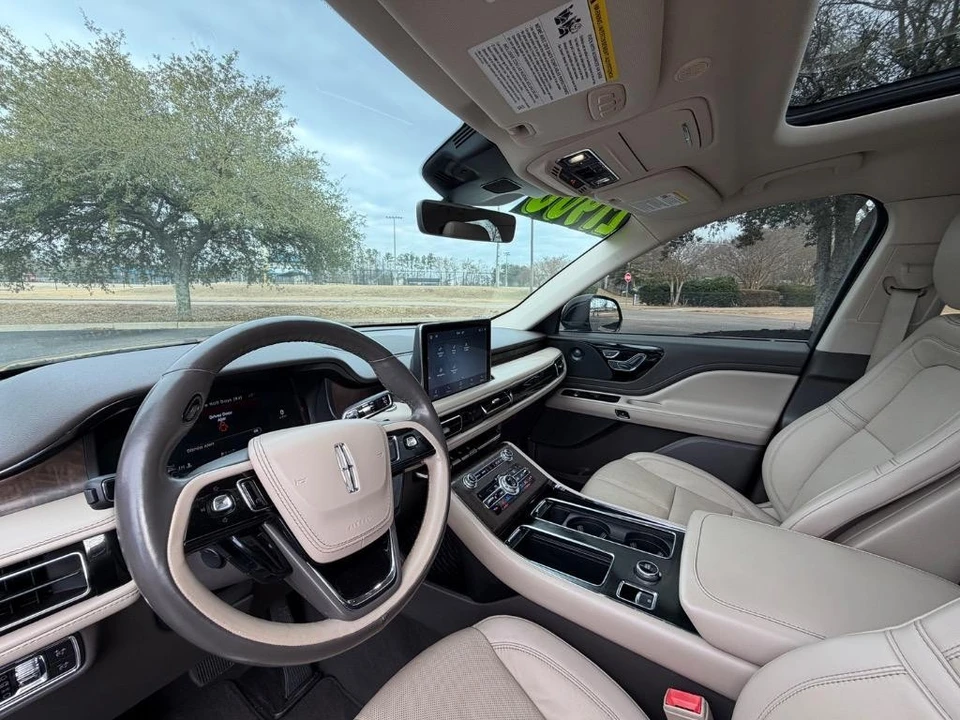 2020 Lincoln Aviator 2nd Gen - Image 11 of 21