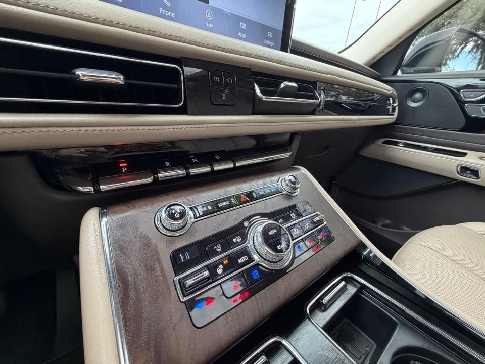 2020 Lincoln Aviator 2nd Gen - Image 16 of 21