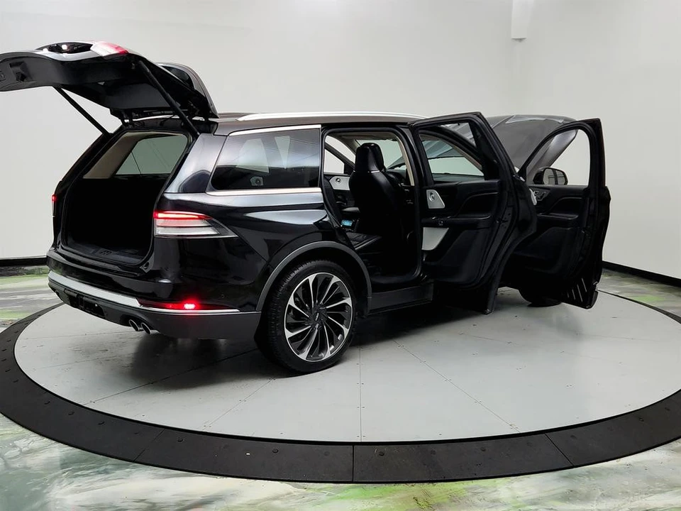 2020 Lincoln Aviator 2nd Gen - Image 11 of 12