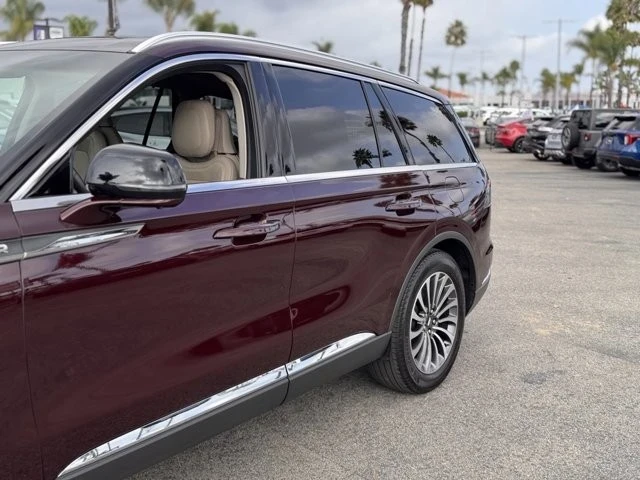 2020 Lincoln Aviator 2nd Gen - Image 9 of 12