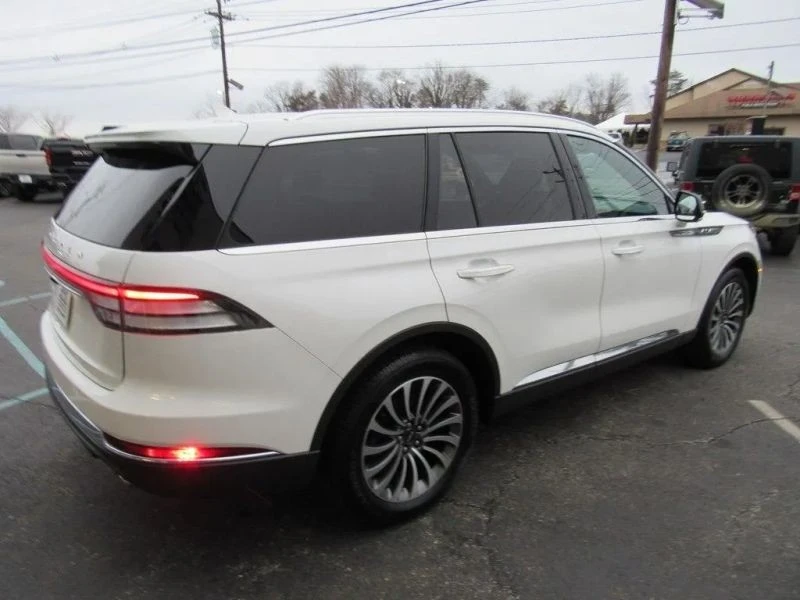 2020 Lincoln Aviator 2nd Gen - Image 8 of 12