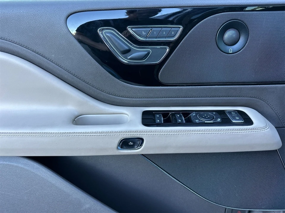 2020 Lincoln Aviator 2nd Gen - Image 11 of 12