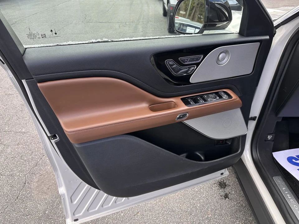2020 Lincoln Aviator 2nd Gen - Image 9 of 21