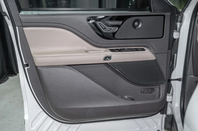2020 Lincoln Aviator 2nd Gen - Image 10 of 12