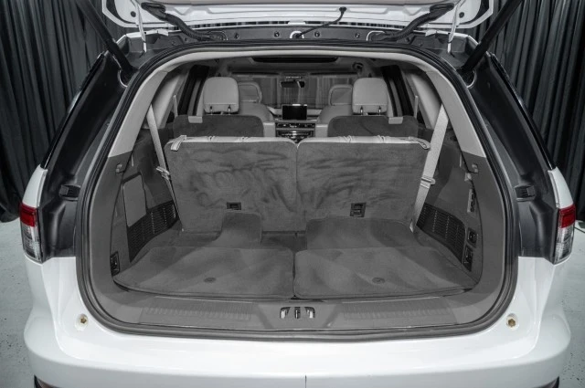 2020 Lincoln Aviator 2nd Gen - Image 9 of 12