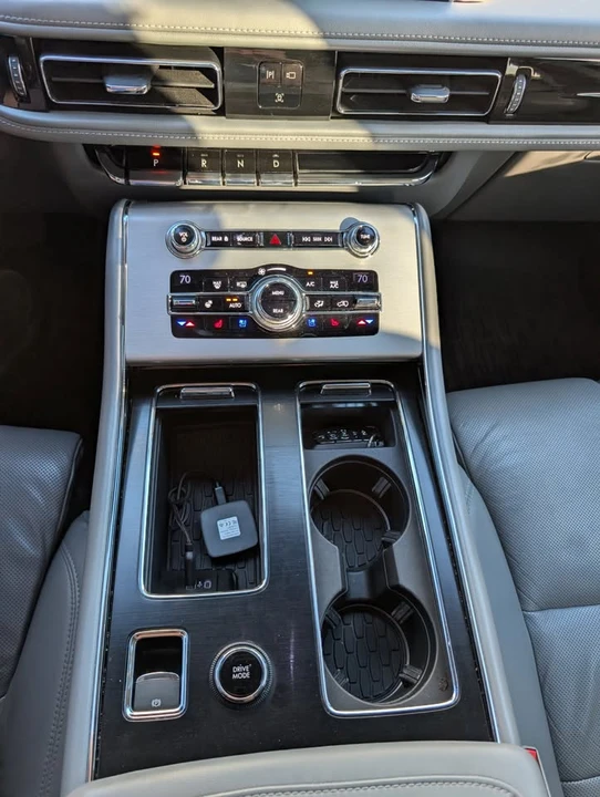 2020 Lincoln Aviator 2nd Gen - Image 15 of 20