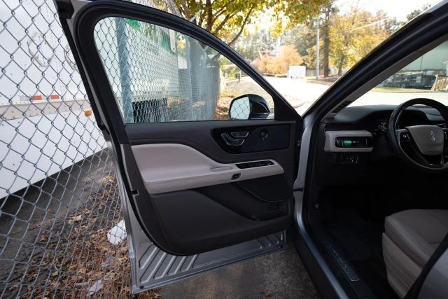 2020 Lincoln Aviator 2nd Gen - Image 15 of 21