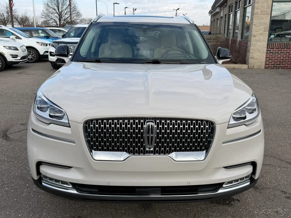 2020 Lincoln Aviator 2nd Gen - Image 8 of 12