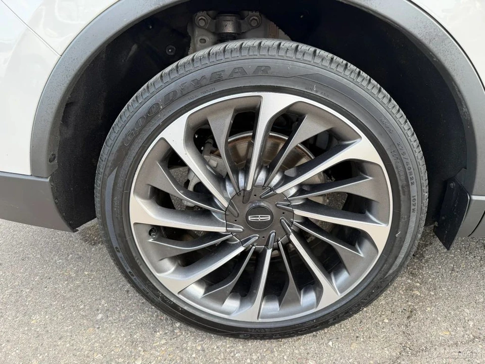2020 Lincoln Aviator 2nd Gen - Image 11 of 12