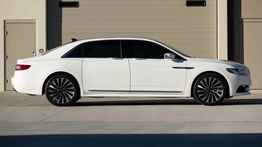 2020 Lincoln Continental 10th Gen - Image 8 of 27