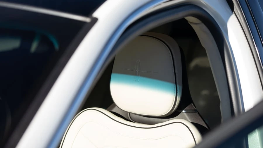 2020 Lincoln Continental 10th Gen - Image 25 of 27