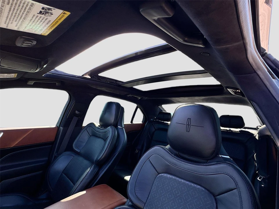 2020 Lincoln Continental 10th Gen - Image 20 of 21