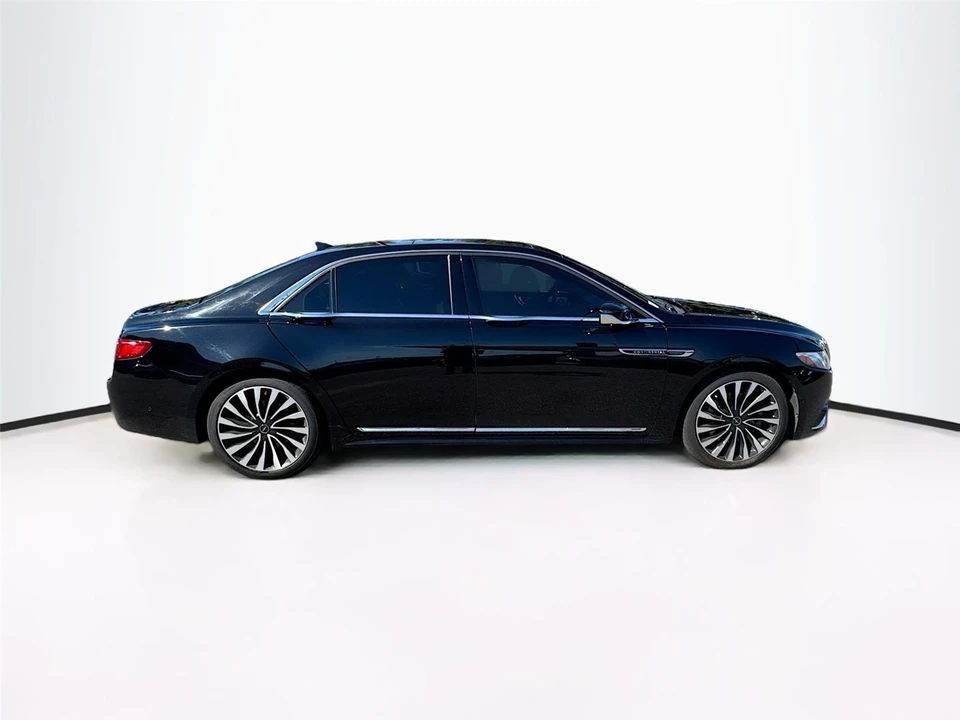2020 Lincoln Continental 10th Gen - Image 8 of 16