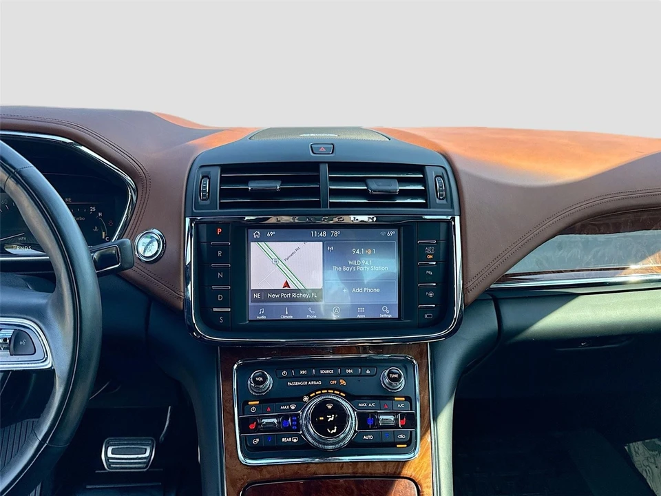 2020 Lincoln Continental 10th Gen - Image 14 of 21