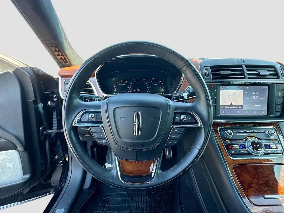 2020 Lincoln Continental 10th Gen - Image 11 of 21