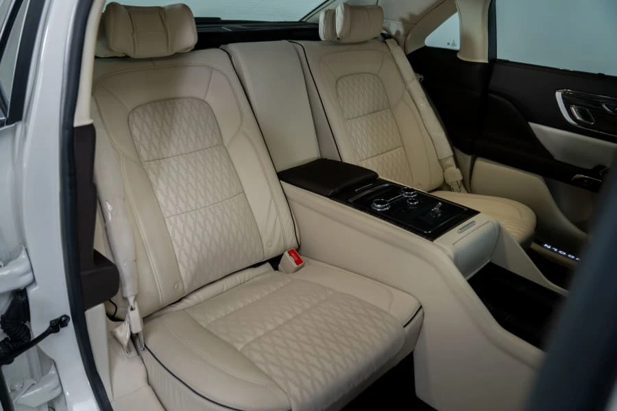 2020 Lincoln Continental 10th Gen - Image 21 of 31