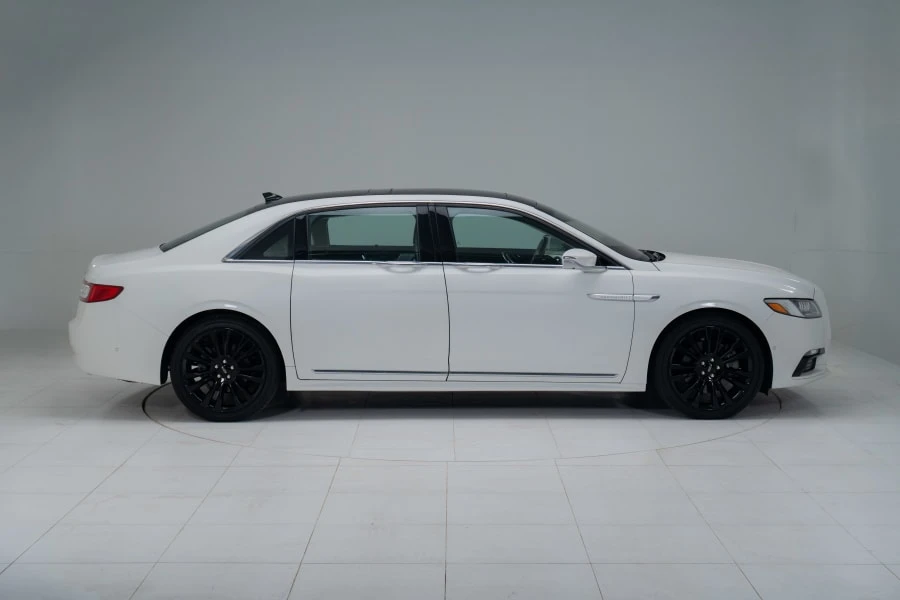 2020 Lincoln Continental 10th Gen - Image 9 of 31