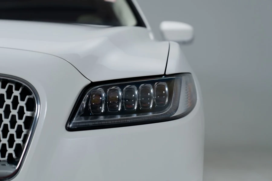2020 Lincoln Continental 10th Gen - Image 11 of 31