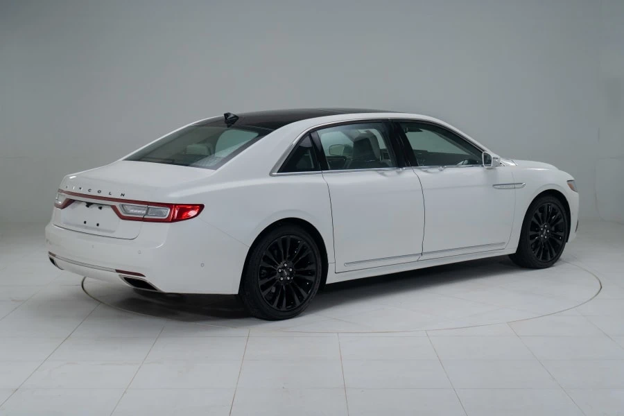 2020 Lincoln Continental 10th Gen - Image 14 of 31