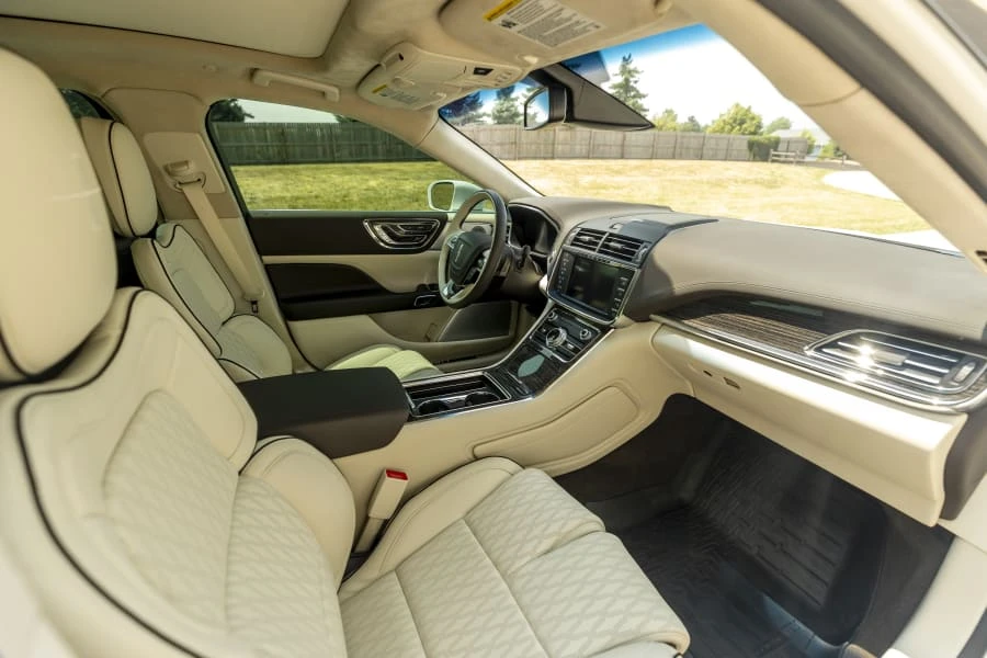 2020 Lincoln Continental 10th Gen - Image 18 of 31