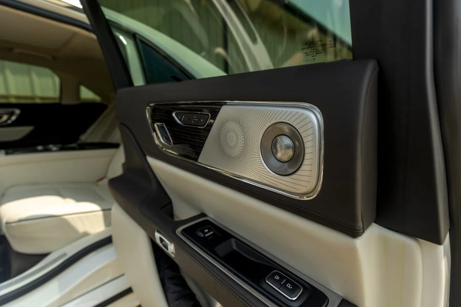 2020 Lincoln Continental 10th Gen - Image 22 of 31