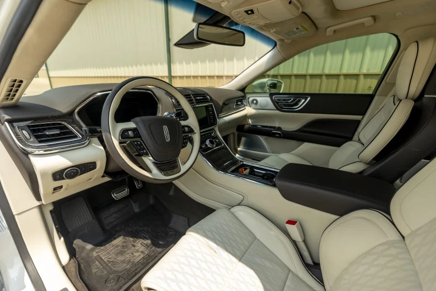 2020 Lincoln Continental 10th Gen - Image 30 of 31