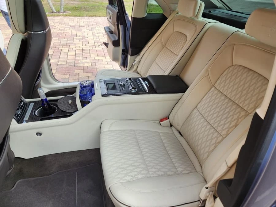 2020 Lincoln Continental 10th Gen - Image 17 of 31