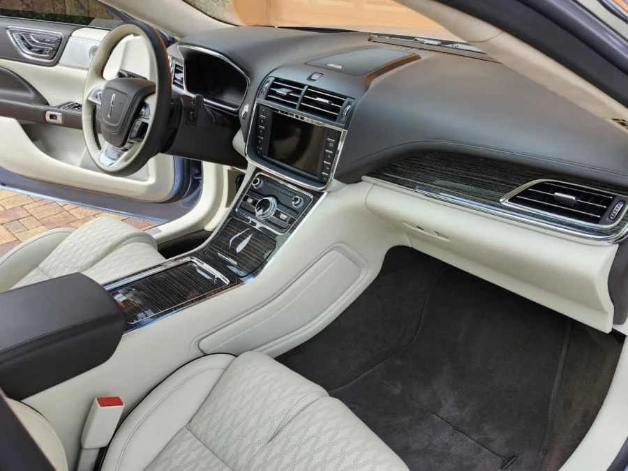 2020 Lincoln Continental 10th Gen - Image 29 of 31