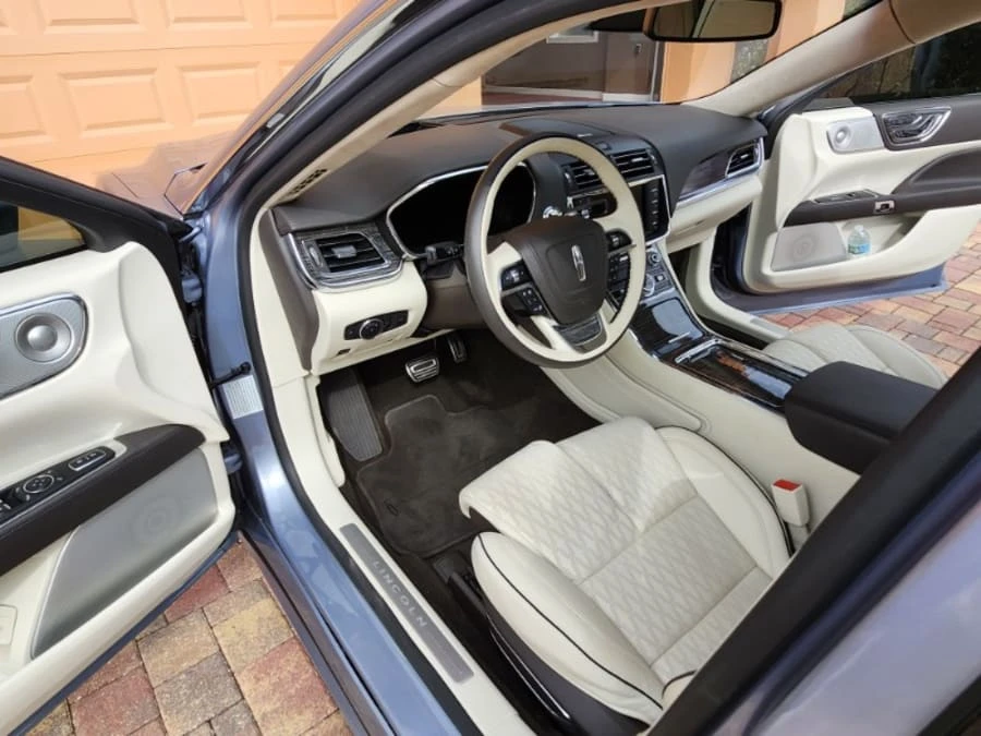 2020 Lincoln Continental 10th Gen - Image 14 of 31