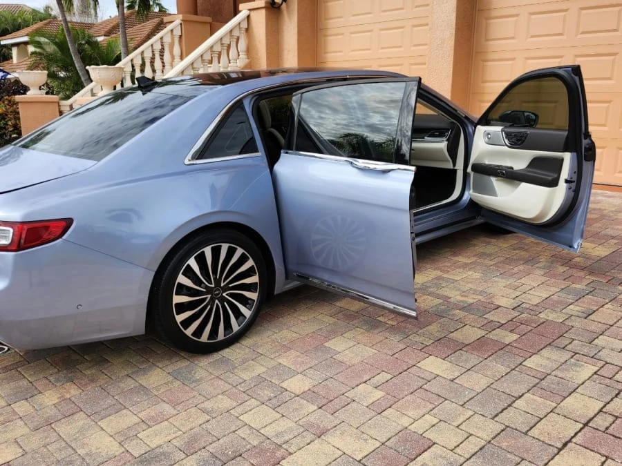 2020 Lincoln Continental 10th Gen - Image 8 of 31