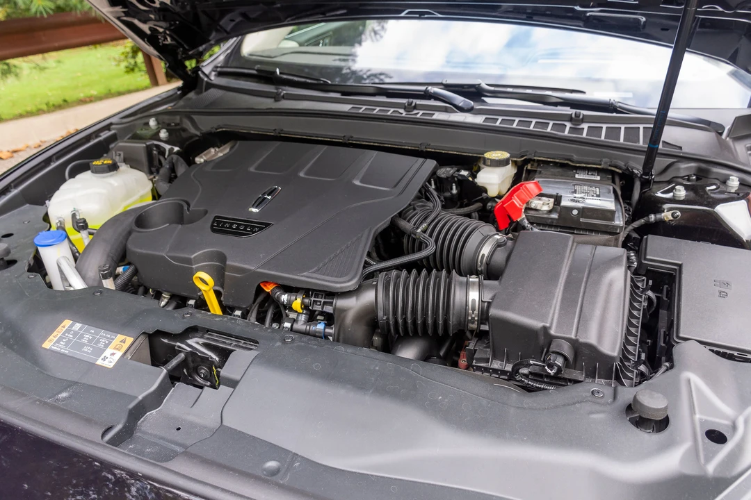 2020 Lincoln Continental 10th Gen - Image 13 of 31