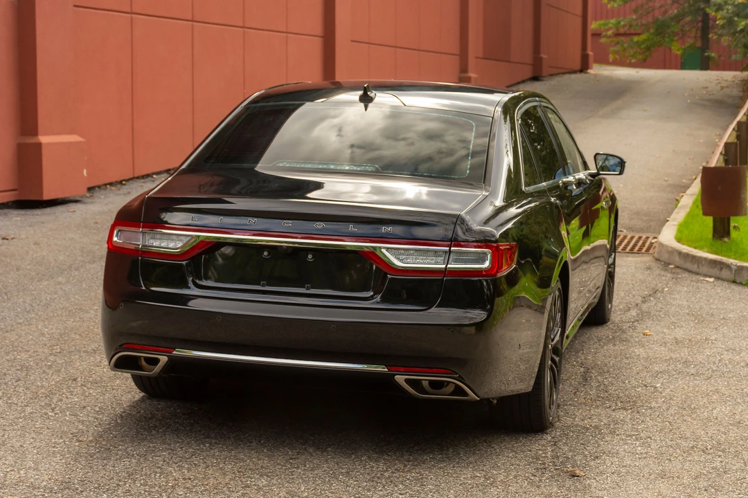 2020 Lincoln Continental 10th Gen - Image 3 of 31