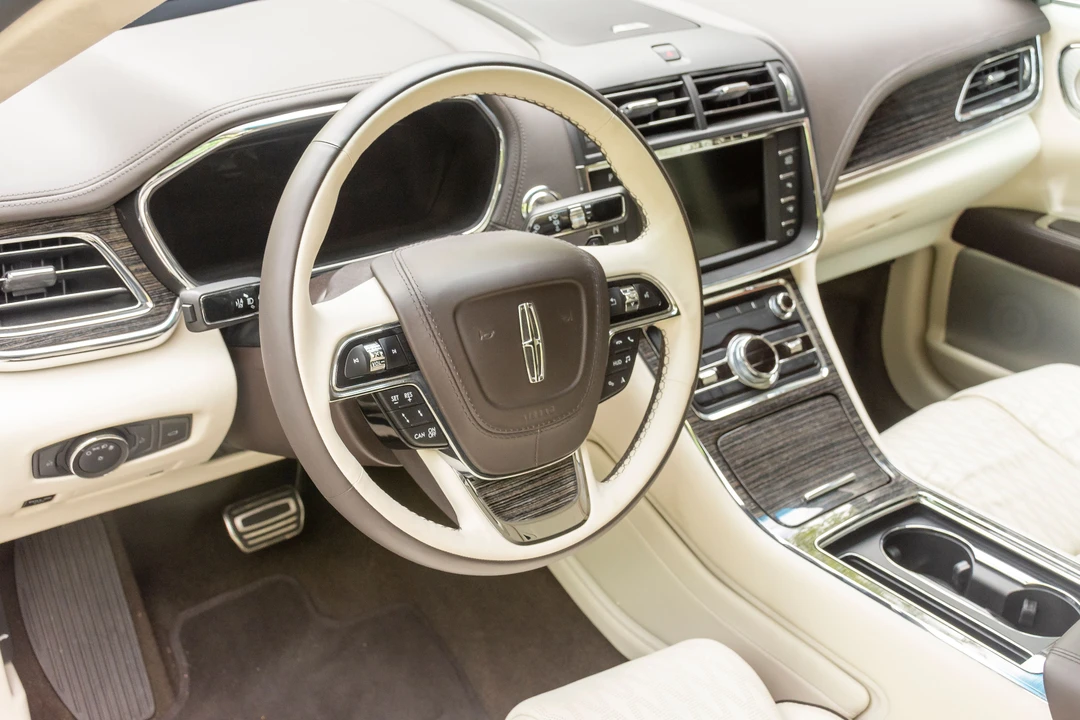 2020 Lincoln Continental 10th Gen - Image 31 of 31