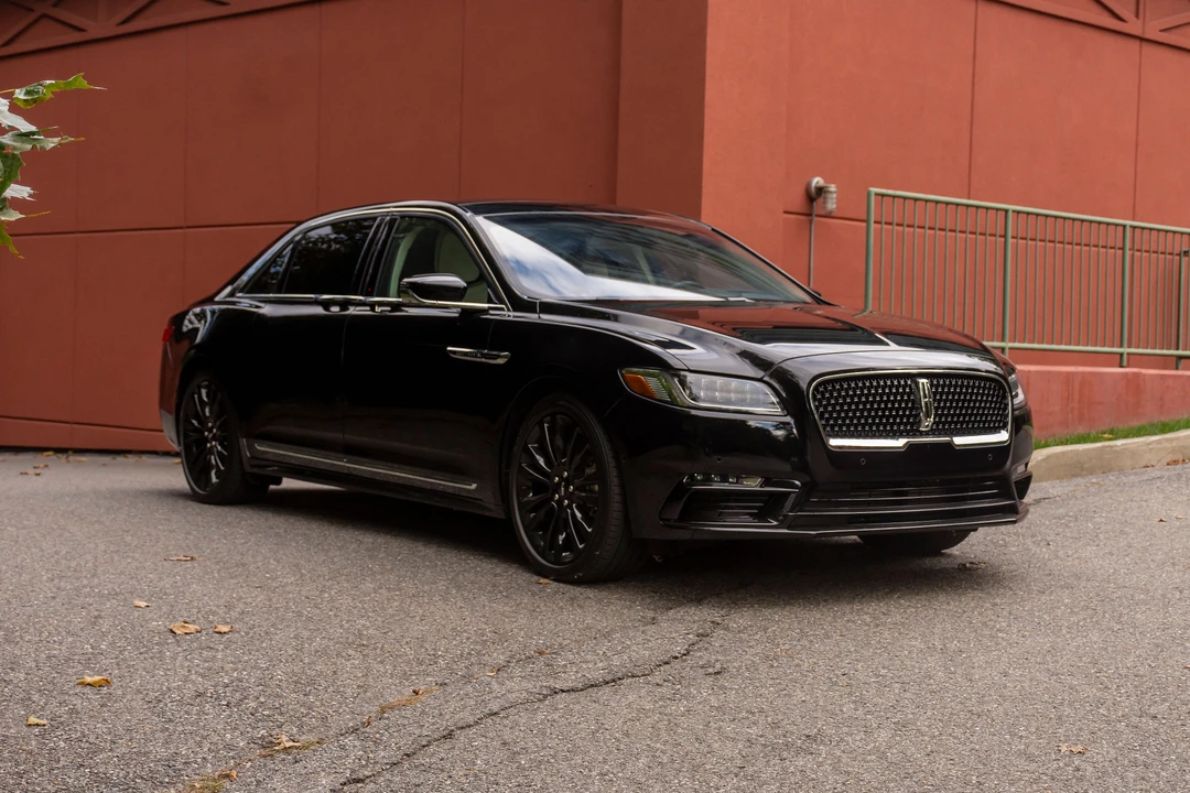 2020 Lincoln Continental 10th Gen - Image 2 of 31