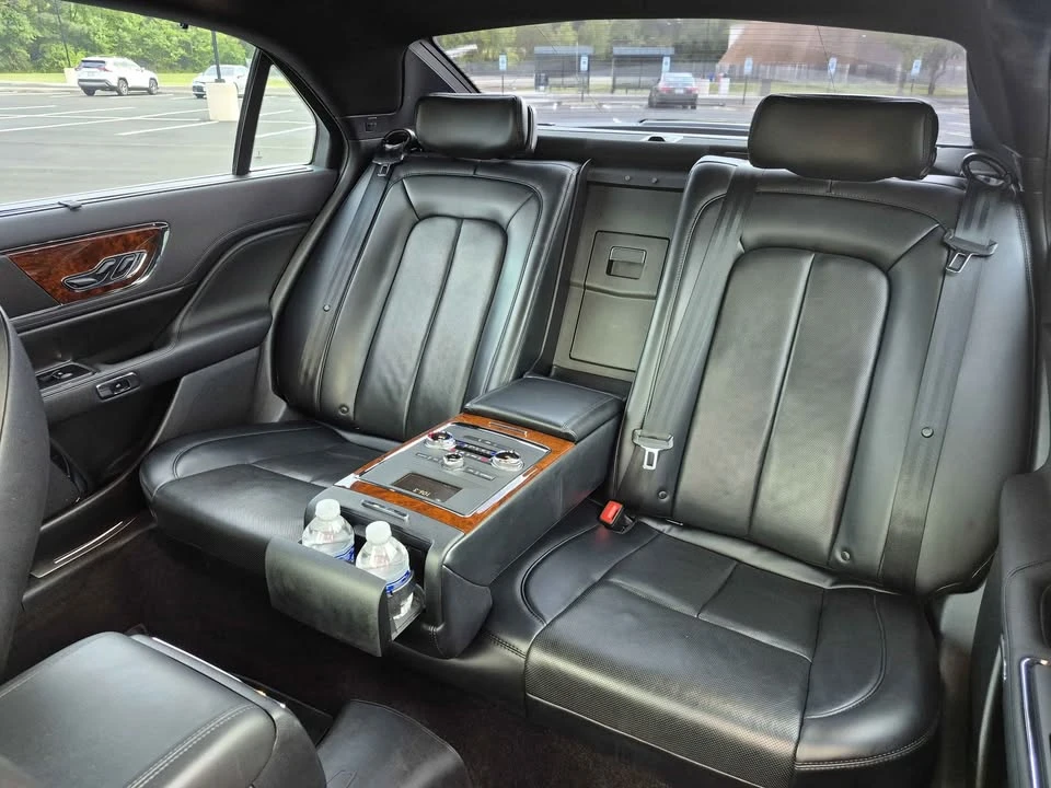 2020 Lincoln Continental 10th Gen - Image 9 of 14