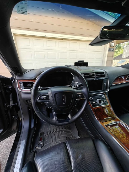 2020 Lincoln Continental 10th Gen - Image 9 of 20