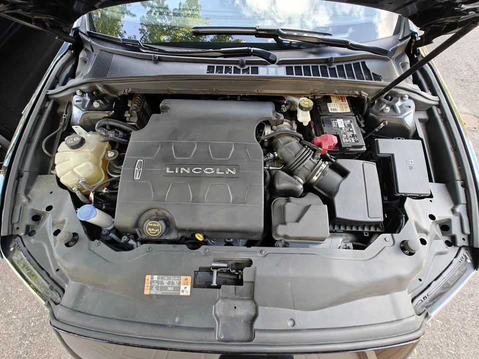 2020 Lincoln Continental 10th Gen - Image 11 of 20