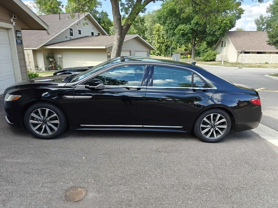 2020 Lincoln Continental 10th Gen - Image 3 of 20